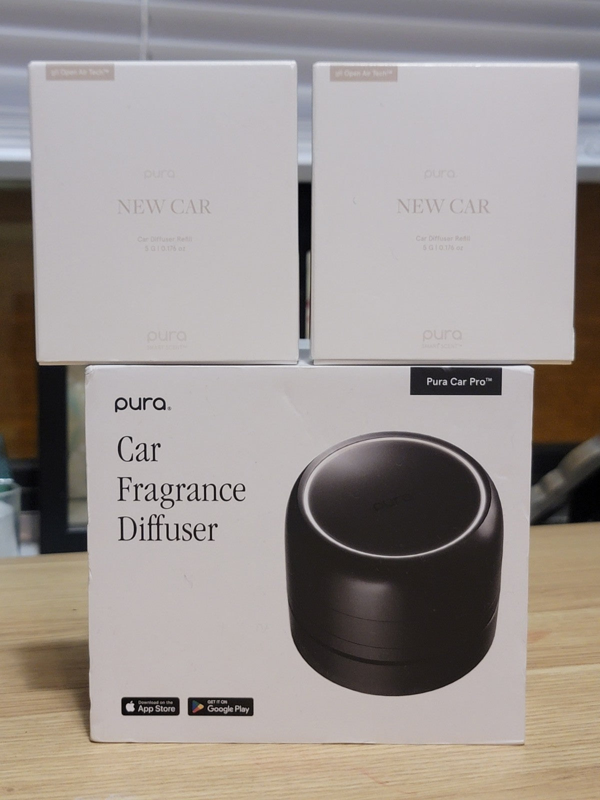 Pura Car Pro Fragrance Diffuser + two new car diffuser refills